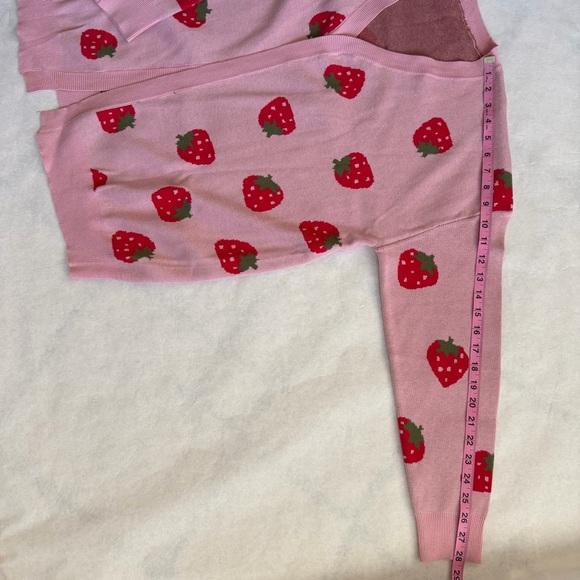 Women’s Pink Strawberry Knit Cardigan Oversized Open Front Sweater Cozy XXL (B) - Picture 9 of 9